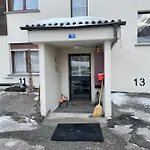 Modern With Free Parking テッシュ