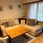 Modern With Free Parking *