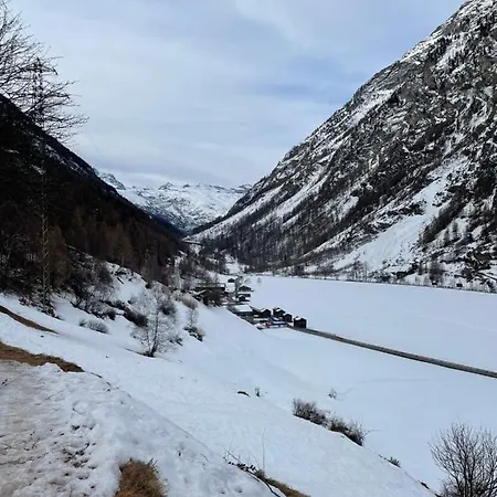 Modern With Free Parking דירה Täsch